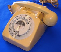 Image of a GPO 700 series rotary dial phone