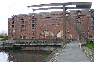Picture of the Bridgewater Canal Middle Warehouse