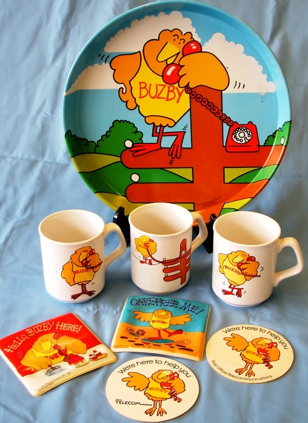 A picture showing a Buzby tray, set of three mugs, coasters and beer mats