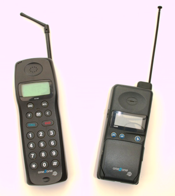 Figure 3: Siemens m200 and Motorola m300 handsets